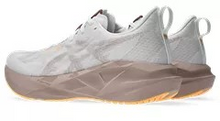 Women's Asics Novablast 5