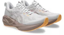 Women's Asics Novablast 5
