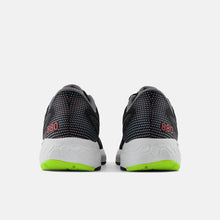 Men's New Balance M880M13