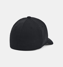Boy's Under Armour Blitzing Cap