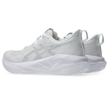 Women's Asics Novablast 5
