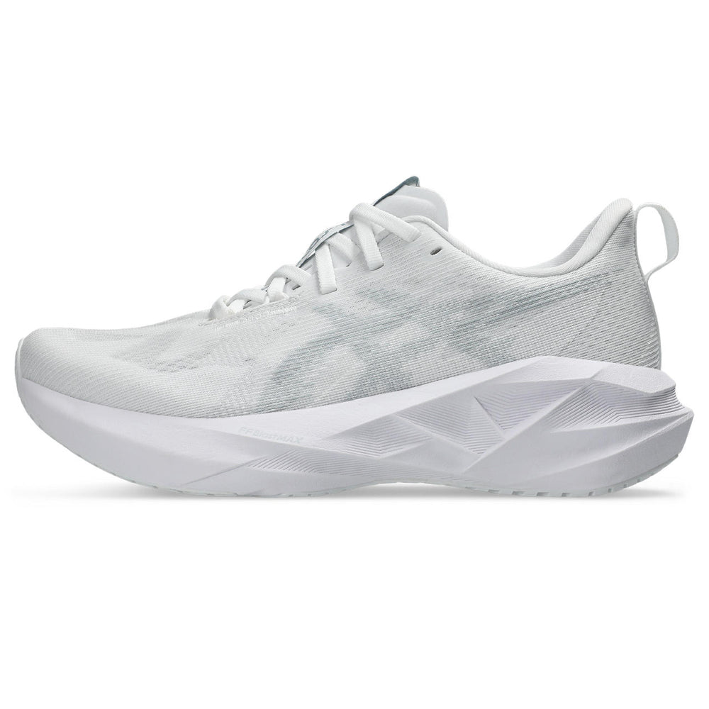 Women's Asics Novablast 5