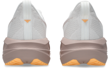 Women's Asics Novablast 5