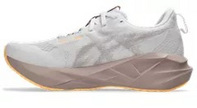 Women's Asics Novablast 5